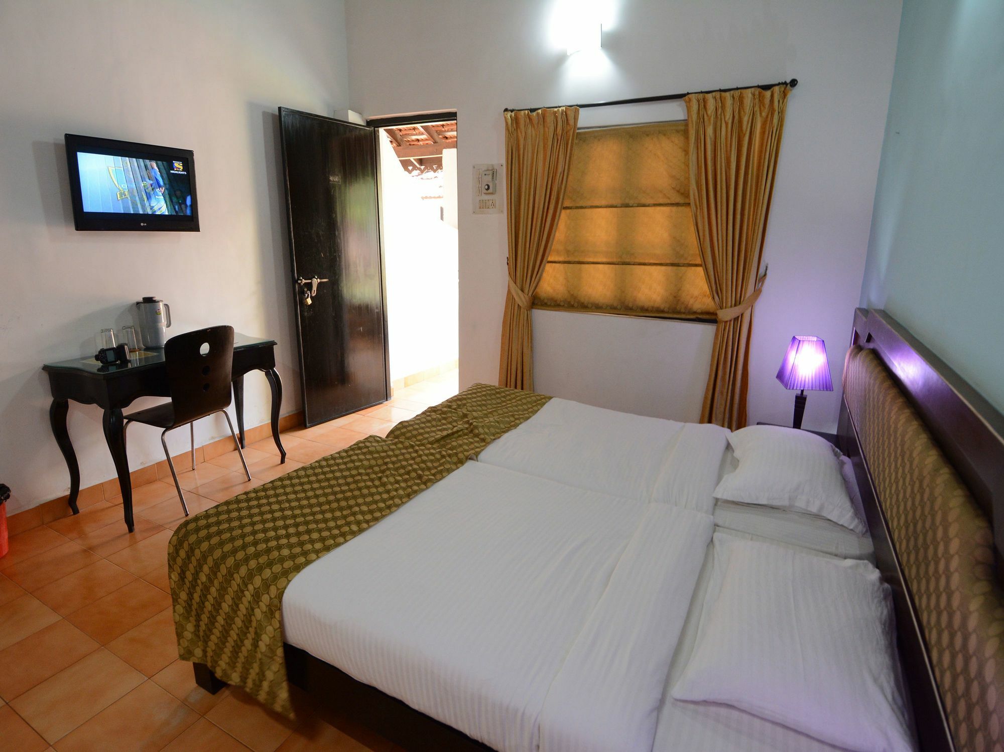 Silver Sands Village Resort 2*